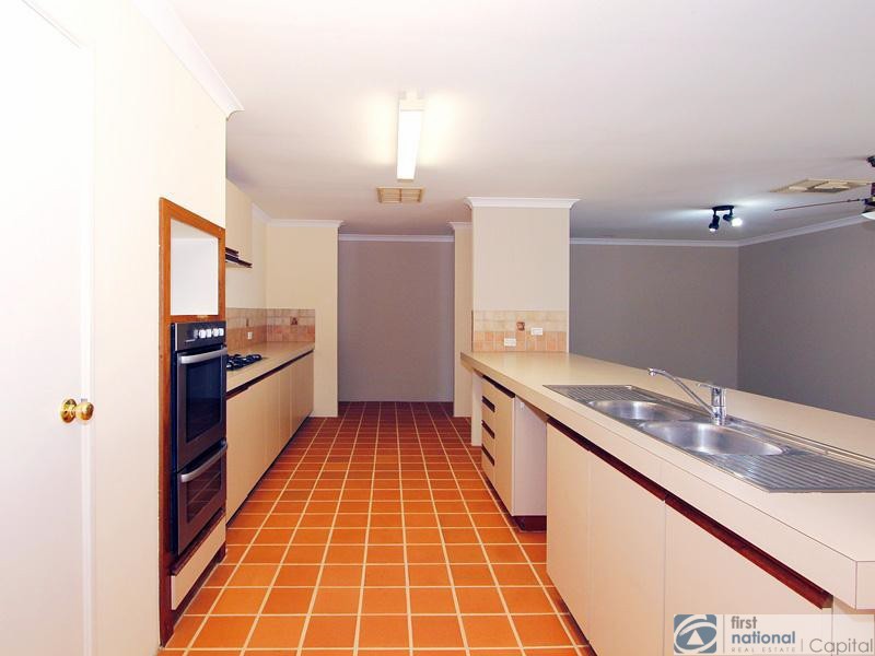 21 Desault Cove, Ballajura WA 6066