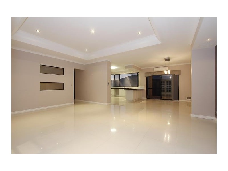 25 Whitehart Ent, Aveley WA 6069