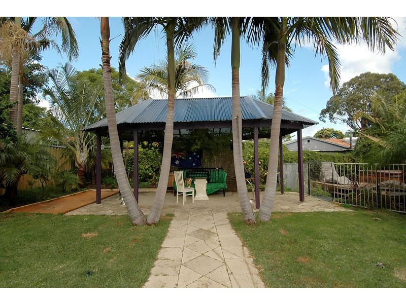 37 Pointer Way, Girrawheen WA 6064