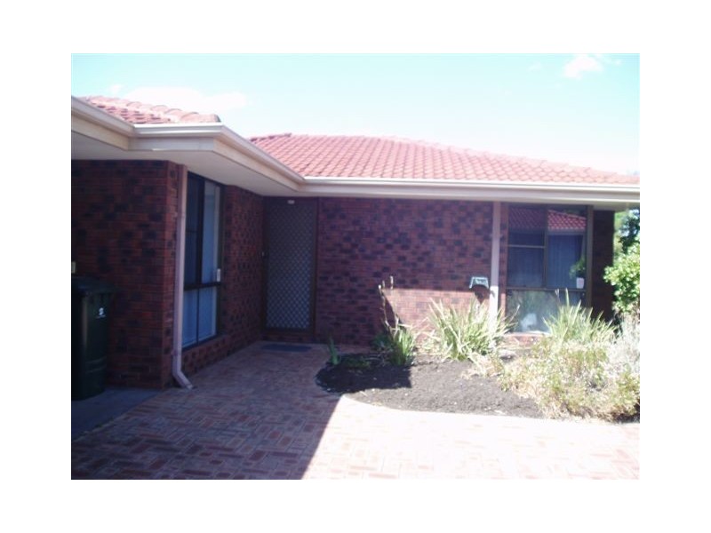 2/105 Pola Street, Dianella WA 6059