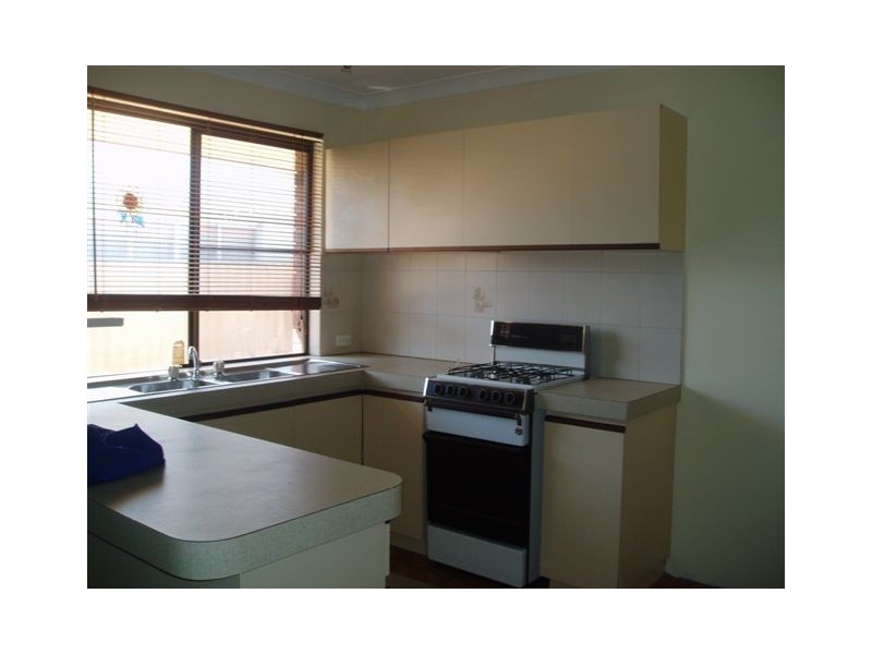 2/105 Pola Street, Dianella WA 6059