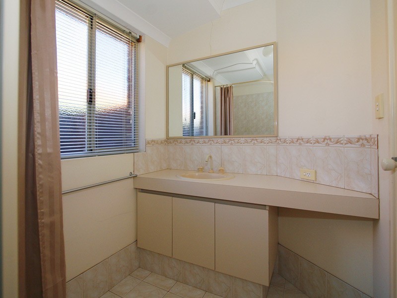 15 Millstream Grove, Ellenbrook WA 6069