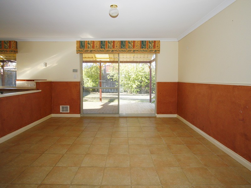 15 Millstream Grove, Ellenbrook WA 6069