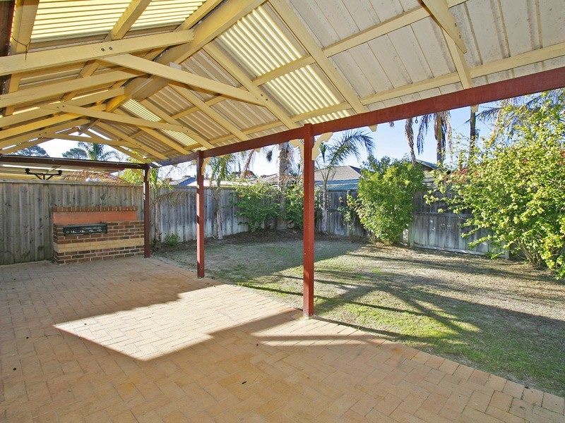 15 Millstream Grove, Ellenbrook WA 6069