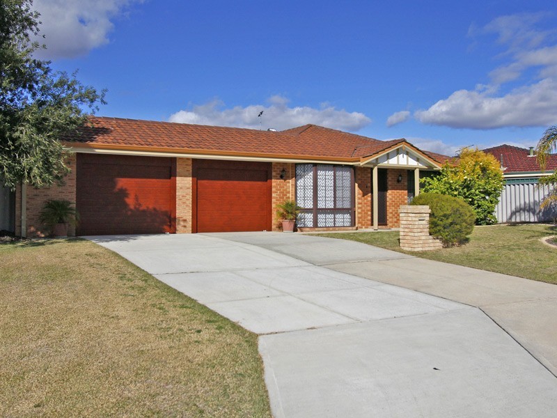 19 Bradbury Place, Alexander Heights WA 6064