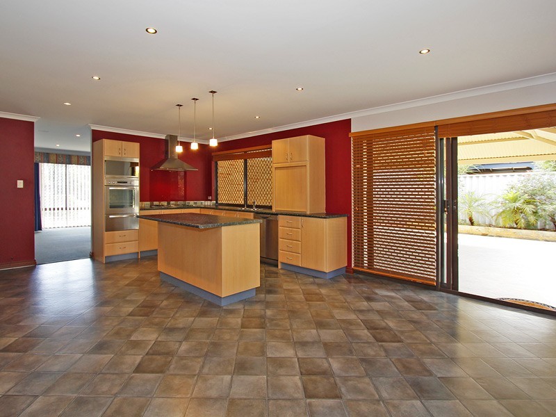 19 Bradbury Place, Alexander Heights WA 6064