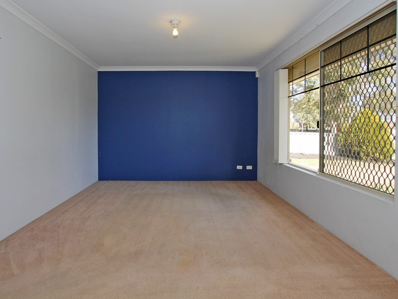 24 Tabubil Gardens, Ballajura WA 6066
