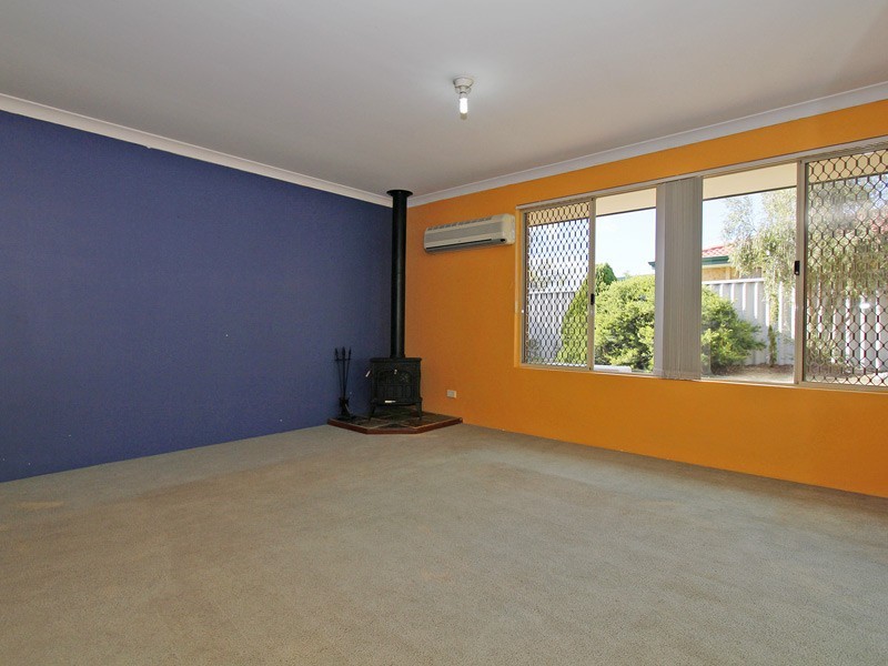 24 Tabubil Gardens, Ballajura WA 6066