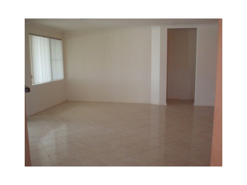 8 Stella Place, Alexander Heights WA 6064