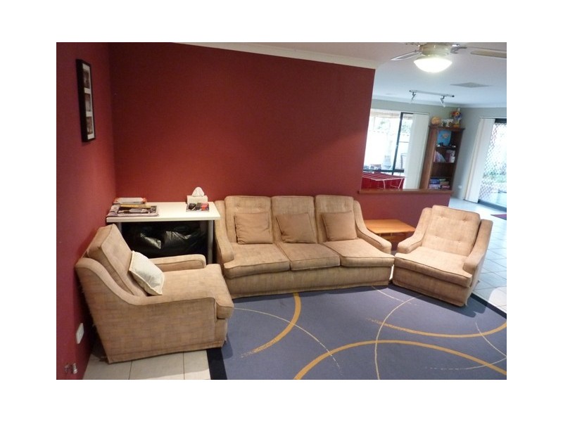 8 Blue Grove, Alexander Heights WA 6064