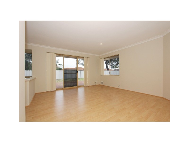 105 Giralia Parkway, Ballajura WA 6066