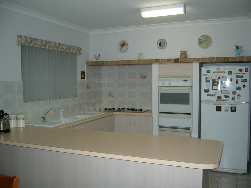 415 Summerlakes Parade, Ballajura WA 6066