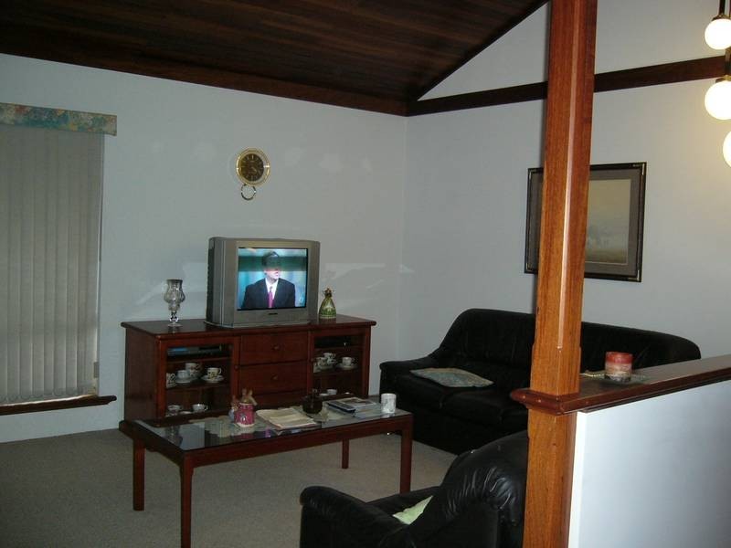 415 Summerlakes Parade, Ballajura WA 6066