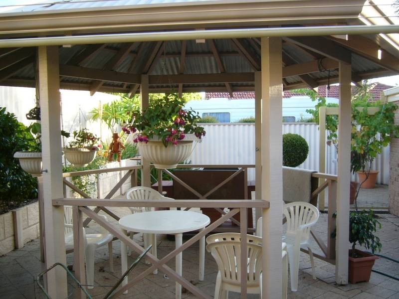 415 Summerlakes Parade, Ballajura WA 6066