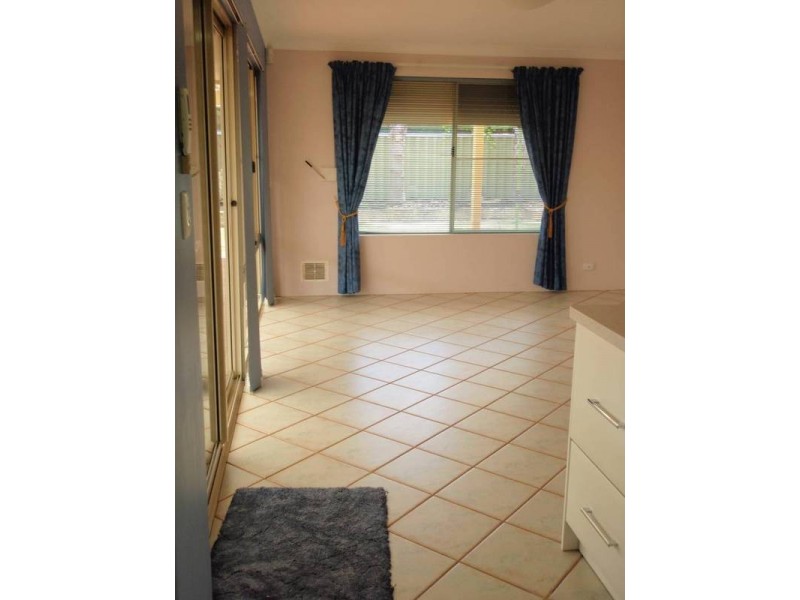 21 Gilroyd Loop, Ballajura WA 6066