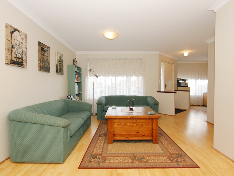 3 Bartle Lane, Alexander Heights WA 6064