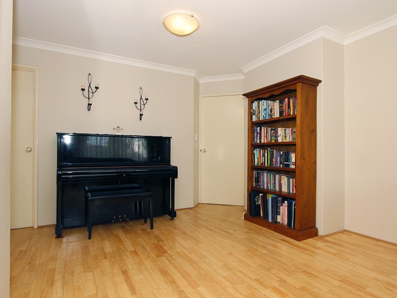 3 Bartle Lane, Alexander Heights WA 6064