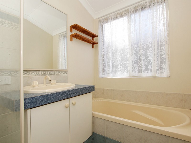 3 Bartle Lane, Alexander Heights WA 6064