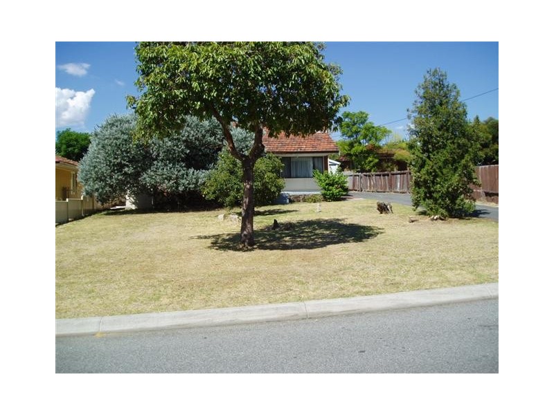 14 Poynings Street, Westminster WA 6061