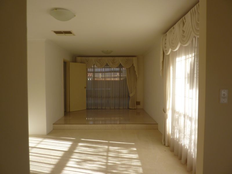 58 Regent Drive, Alexander Heights WA 6064