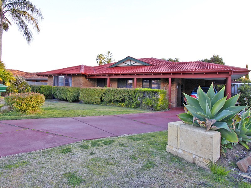 5 Carnaby Place, Alexander Heights WA 6064