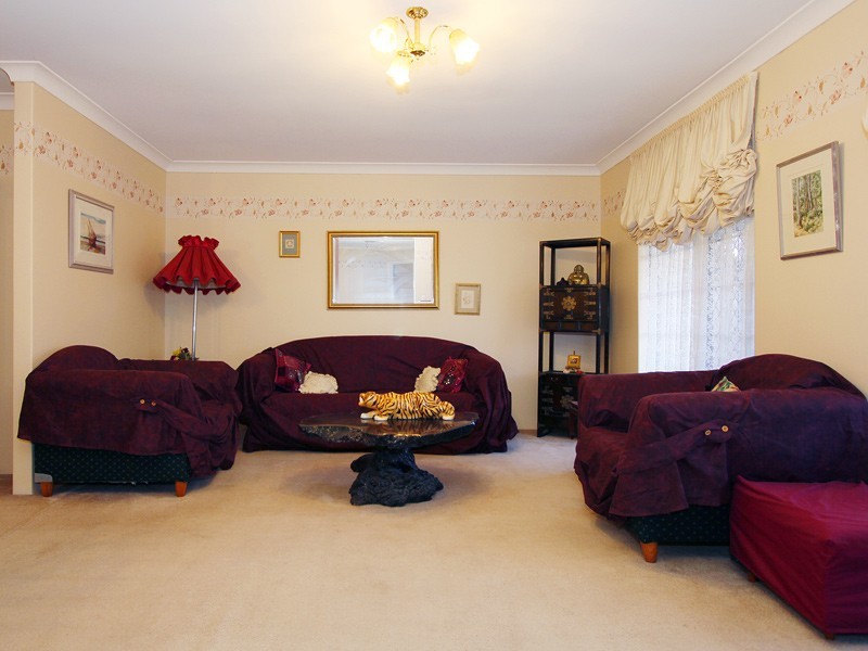 5 Carnaby Place, Alexander Heights WA 6064