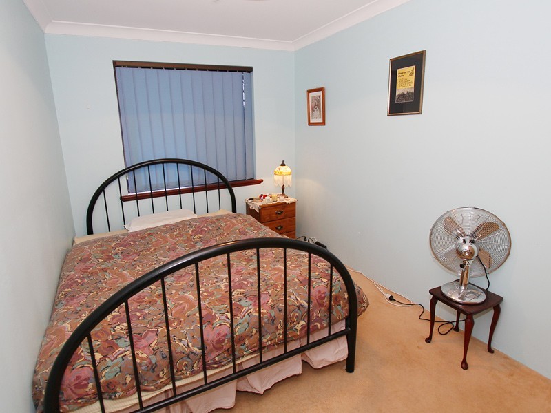 5 Carnaby Place, Alexander Heights WA 6064