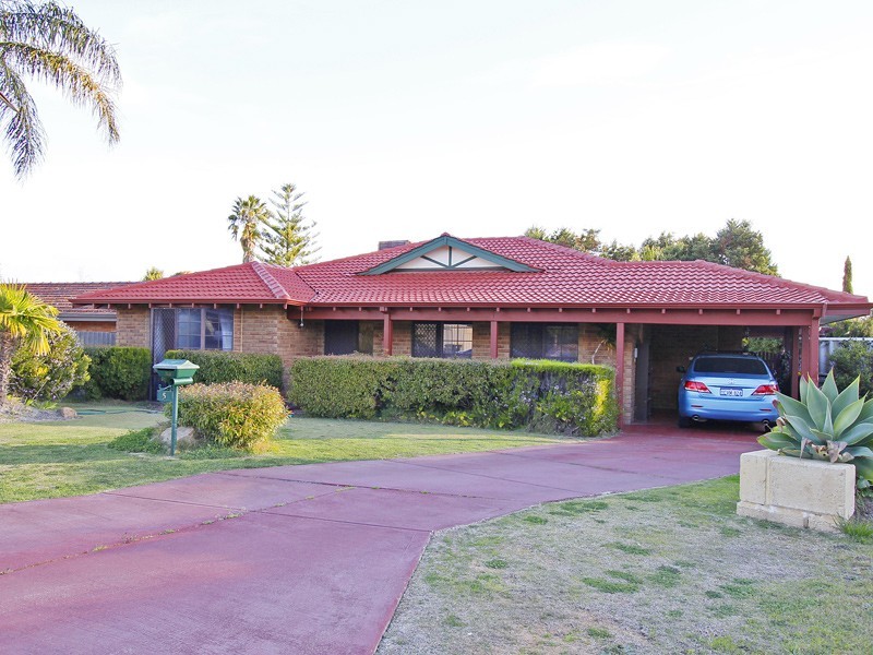 5 Carnaby Place, Alexander Heights WA 6064