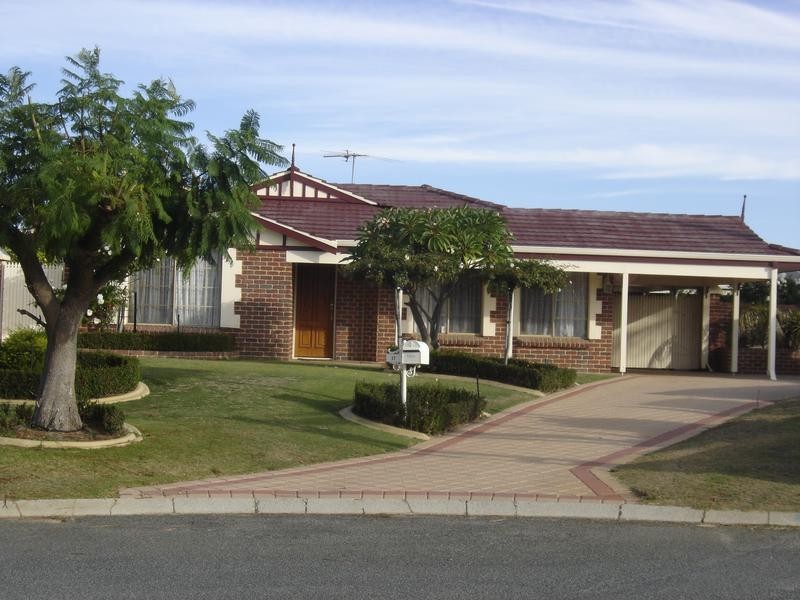 17 Rosebank Gardens, Alexander Heights WA 6064