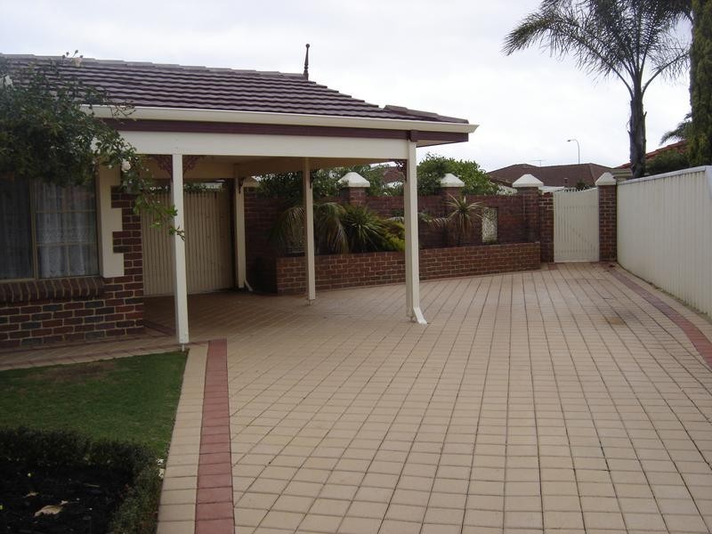 17 Rosebank Gardens, Alexander Heights WA 6064