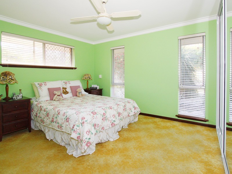 13 Alderhurst Crescent, Bayswater WA 6053