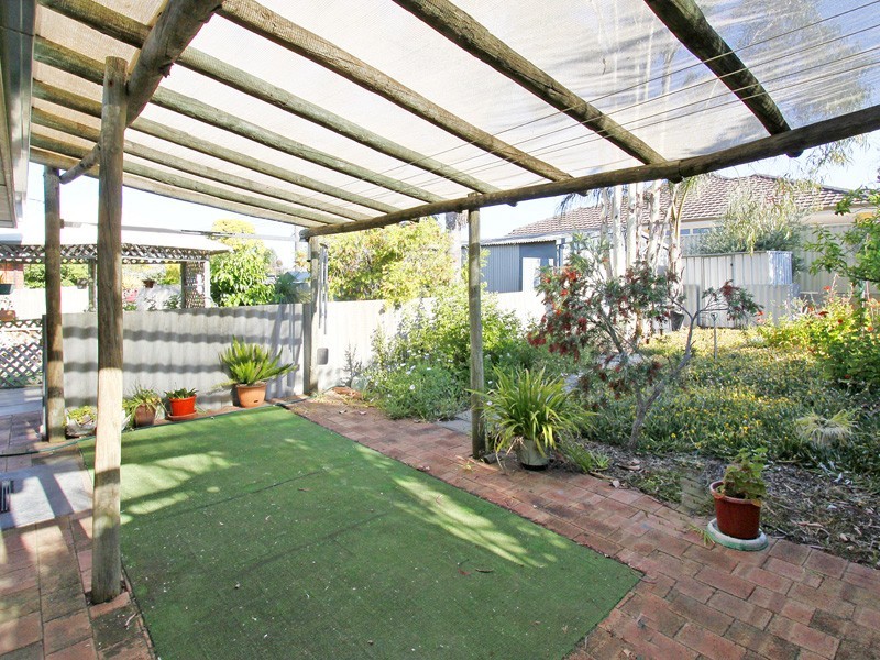 13 Alderhurst Crescent, Bayswater WA 6053