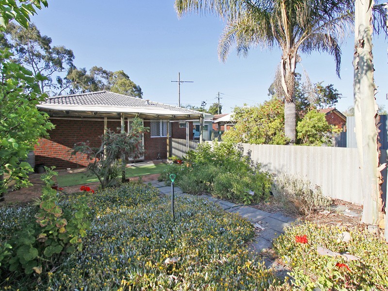 13 Alderhurst Crescent, Bayswater WA 6053