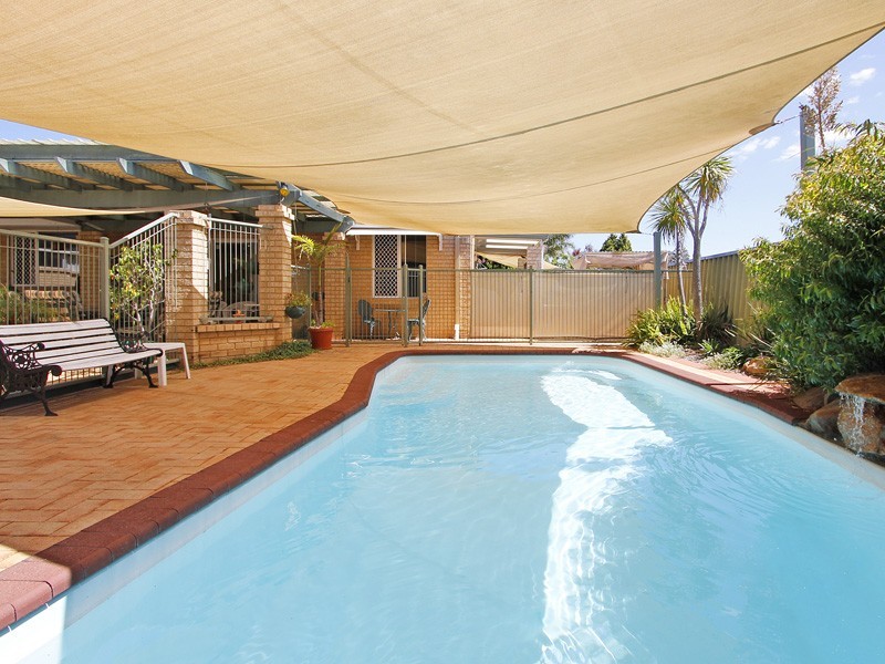 9 Drevon Place, Marangaroo WA 6064