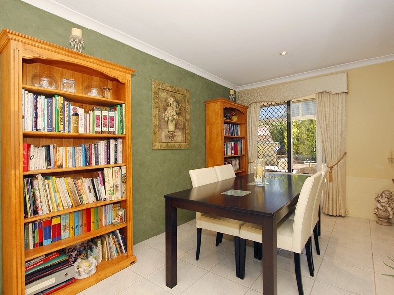 9 Drevon Place, Marangaroo WA 6064