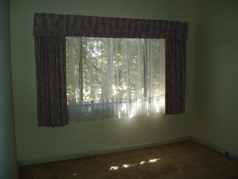 14 Poynings Street, Westminster WA 6061