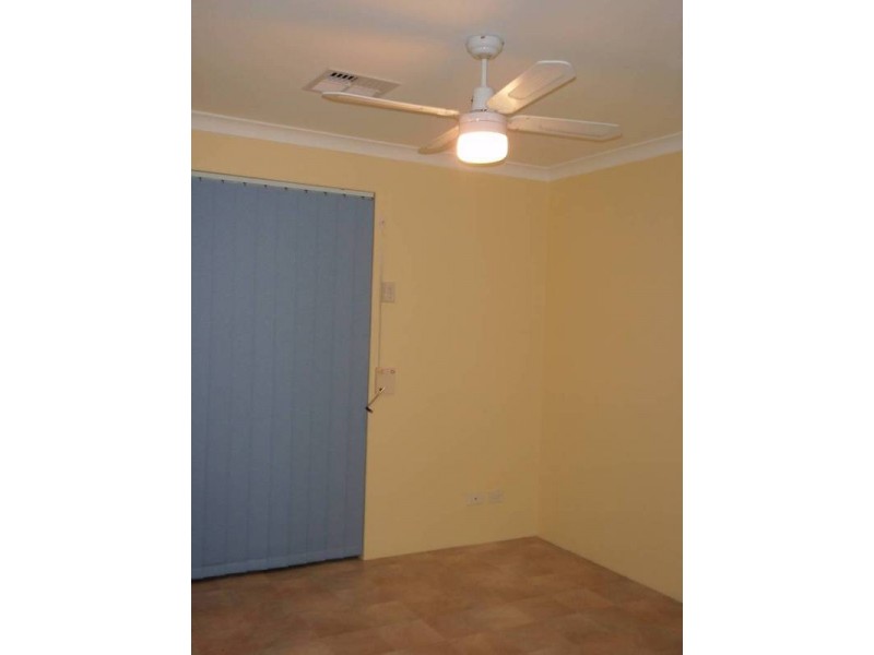 15 Pleasant Mews, Marangaroo WA 6064