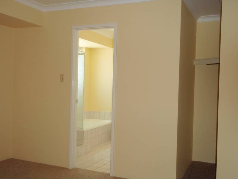 15 Pleasant Mews, Marangaroo WA 6064