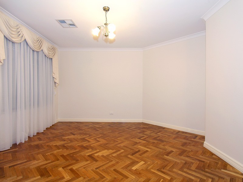 1 Weebo Place, Ballajura WA 6066