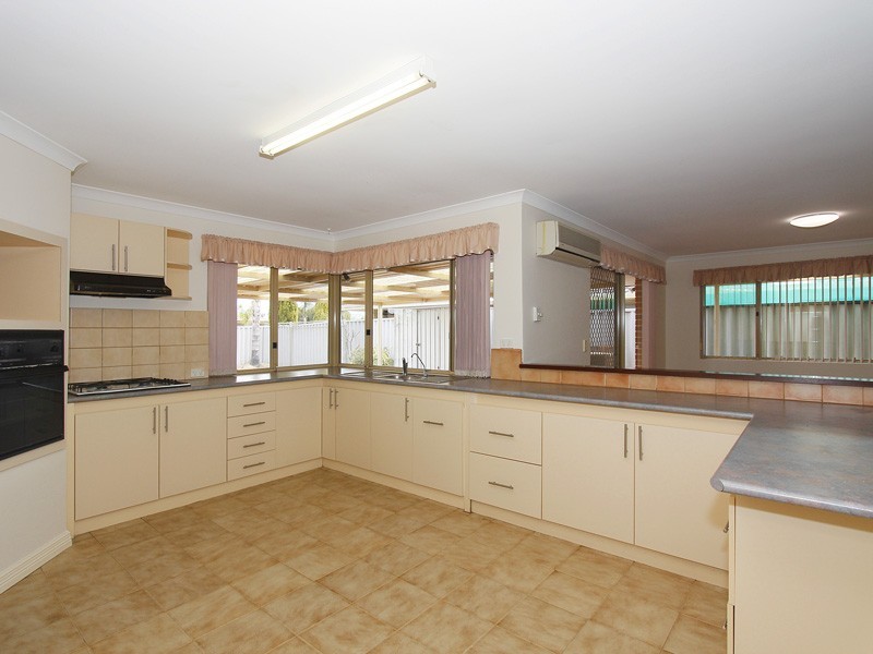 1 Weebo Place, Ballajura WA 6066