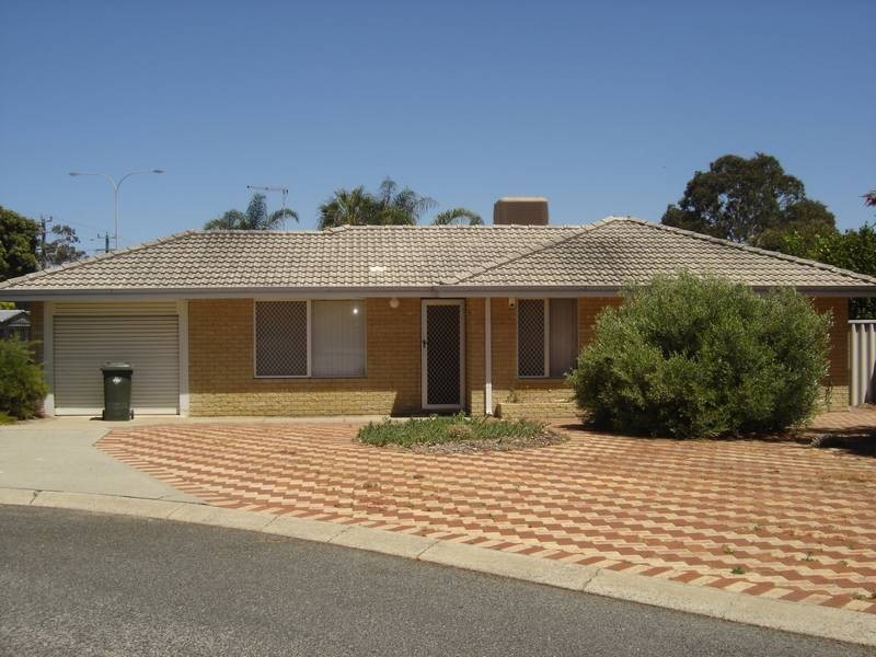 12 Beadell Court, Marangaroo WA 6064