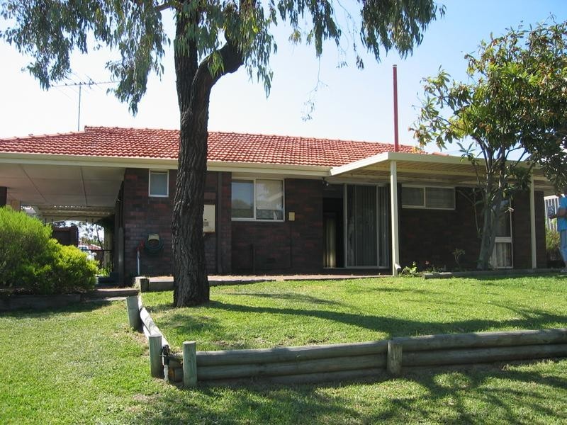 4 Windich Court, Padbury WA 6025