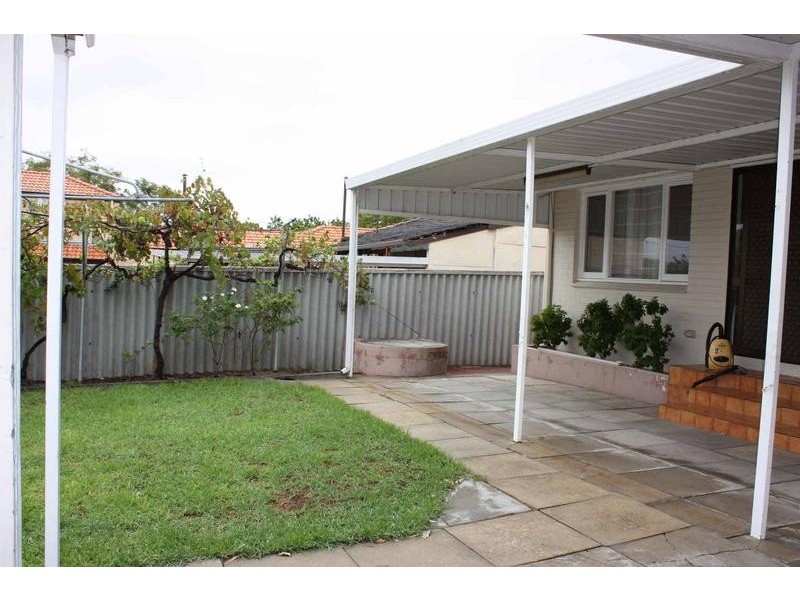 21 Bourke Street, Yokine WA 6060