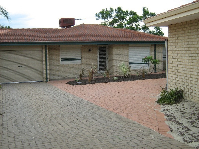 3B Whitney Place, Alexander Heights WA 6064