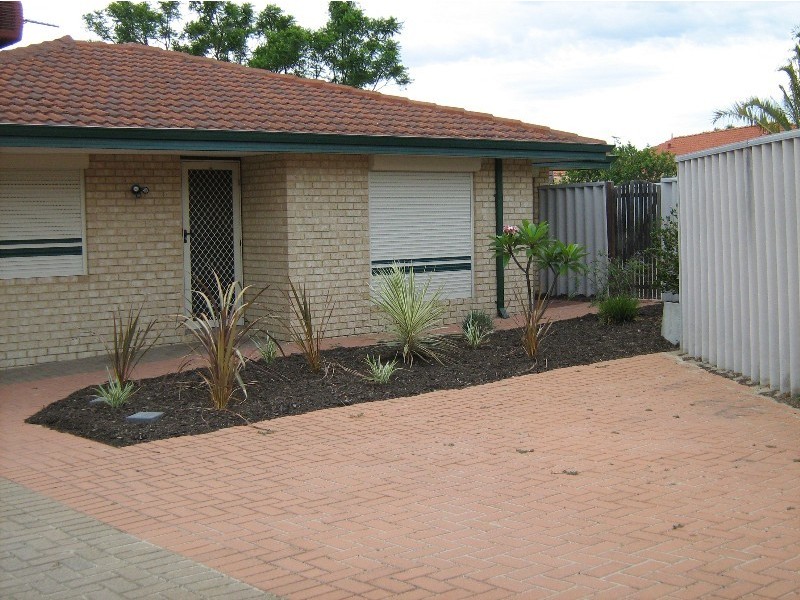 3B Whitney Place, Alexander Heights WA 6064