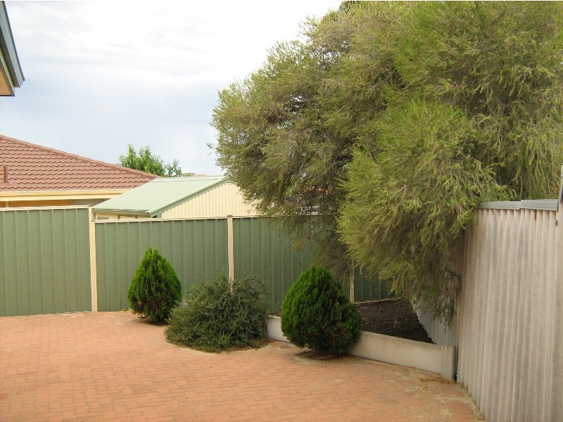 3B Whitney Place, Alexander Heights WA 6064