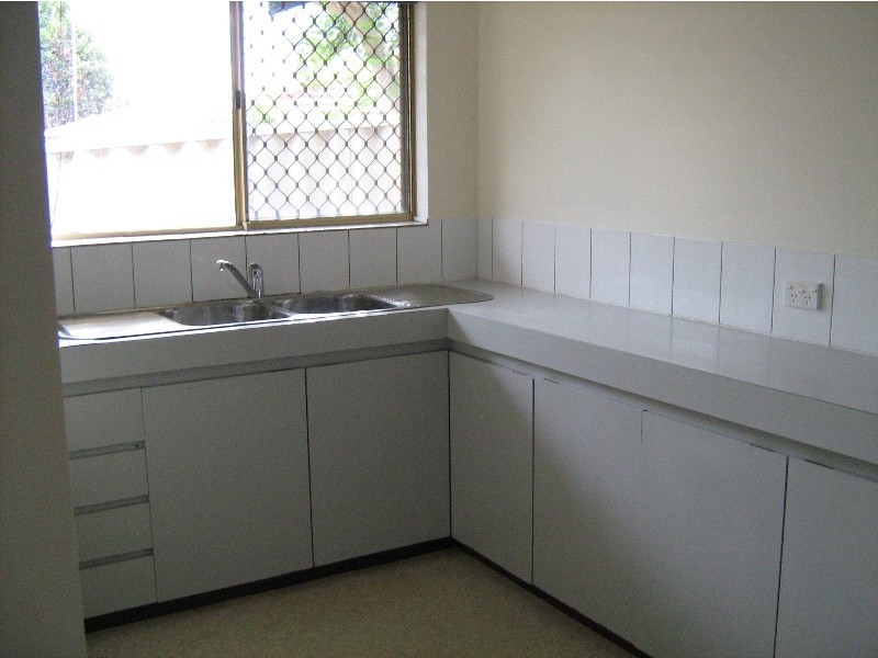 3B Whitney Place, Alexander Heights WA 6064