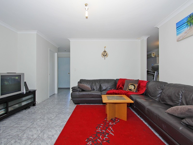 10 Peacock Green, Ballajura WA 6066