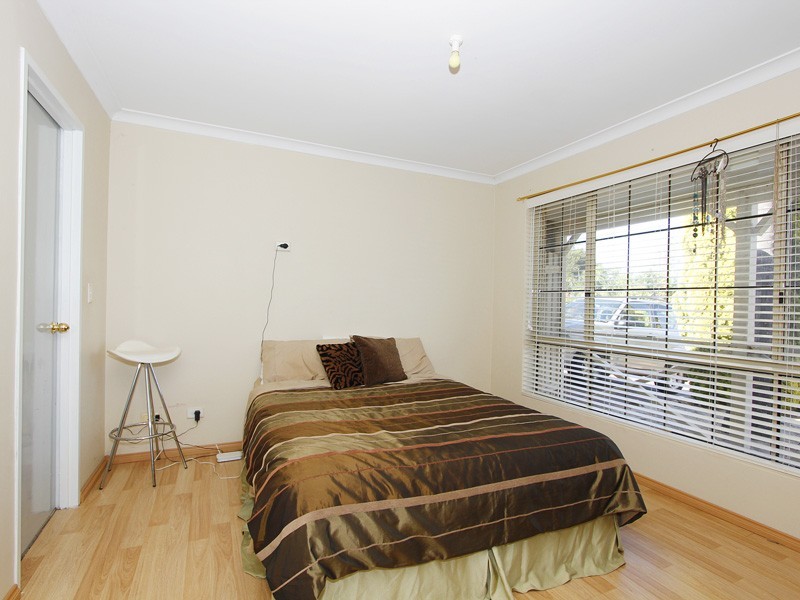 10 Peacock Green, Ballajura WA 6066