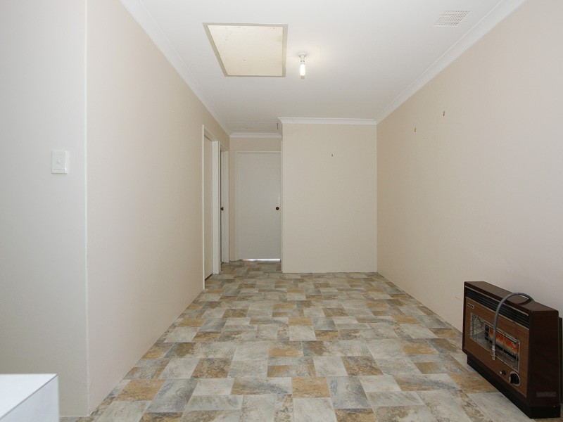 5 Whitegum Court, Marangaroo WA 6064